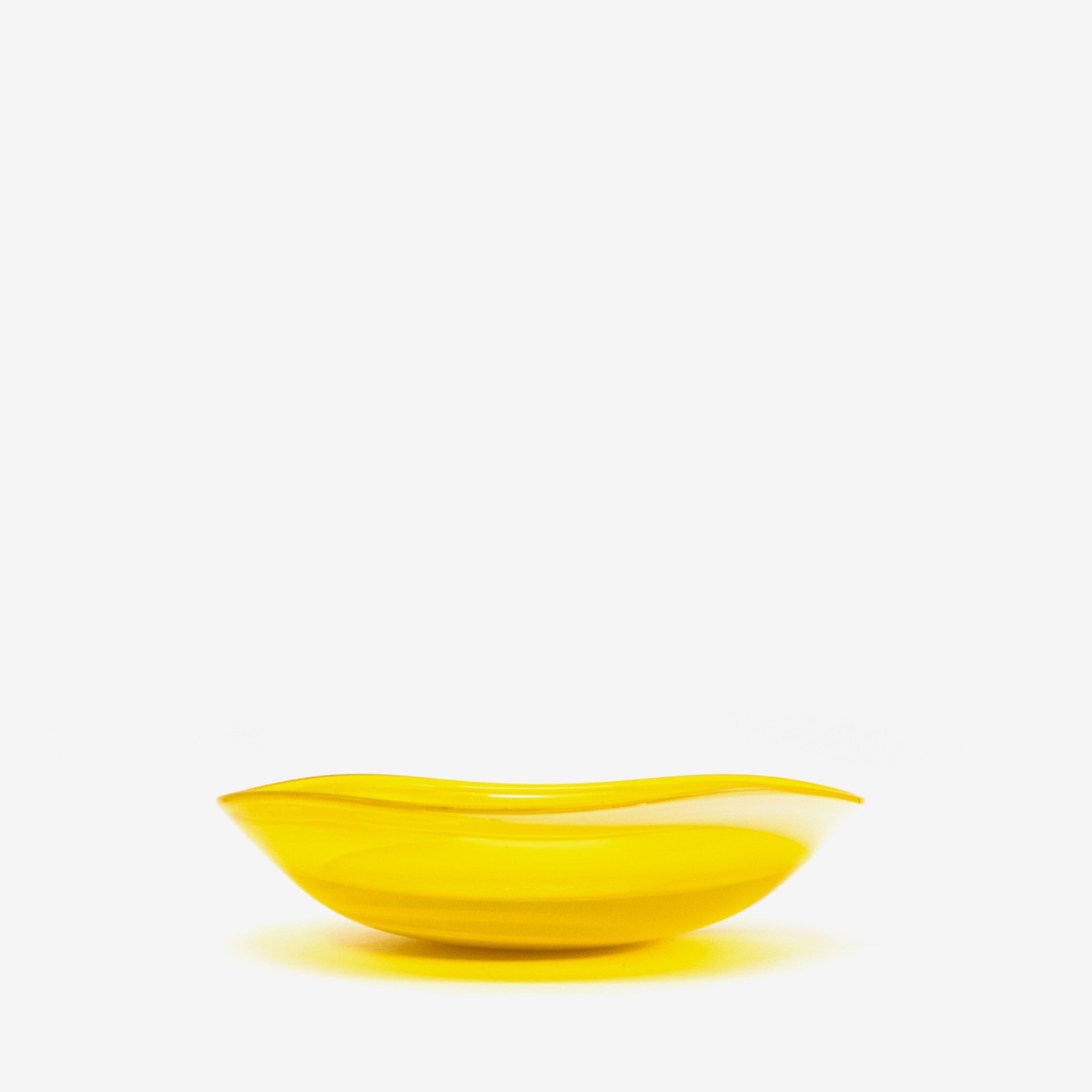 노란 그릇